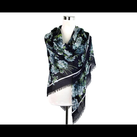 NWT Authentic Gucci Signature Floral Prints Large Shawl Scarf Silk Blend - Picture 10 of 12